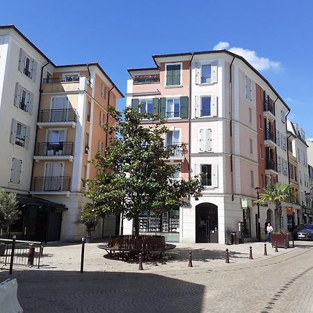 Maison Individuelle Avec Terrasse Nogent Sur Marne Luaran gambar