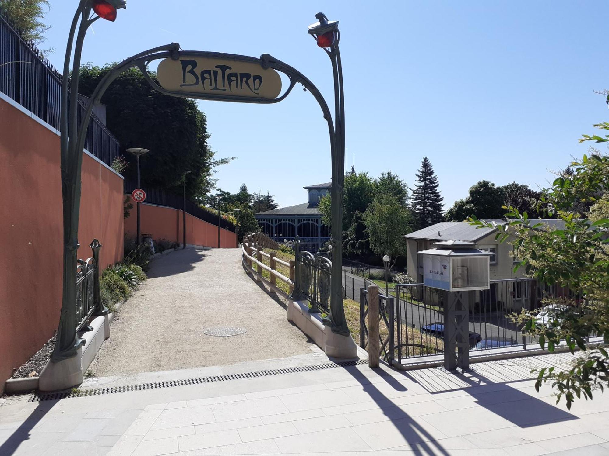 Maison Individuelle Avec Terrasse Nogent Sur Marne Luaran gambar